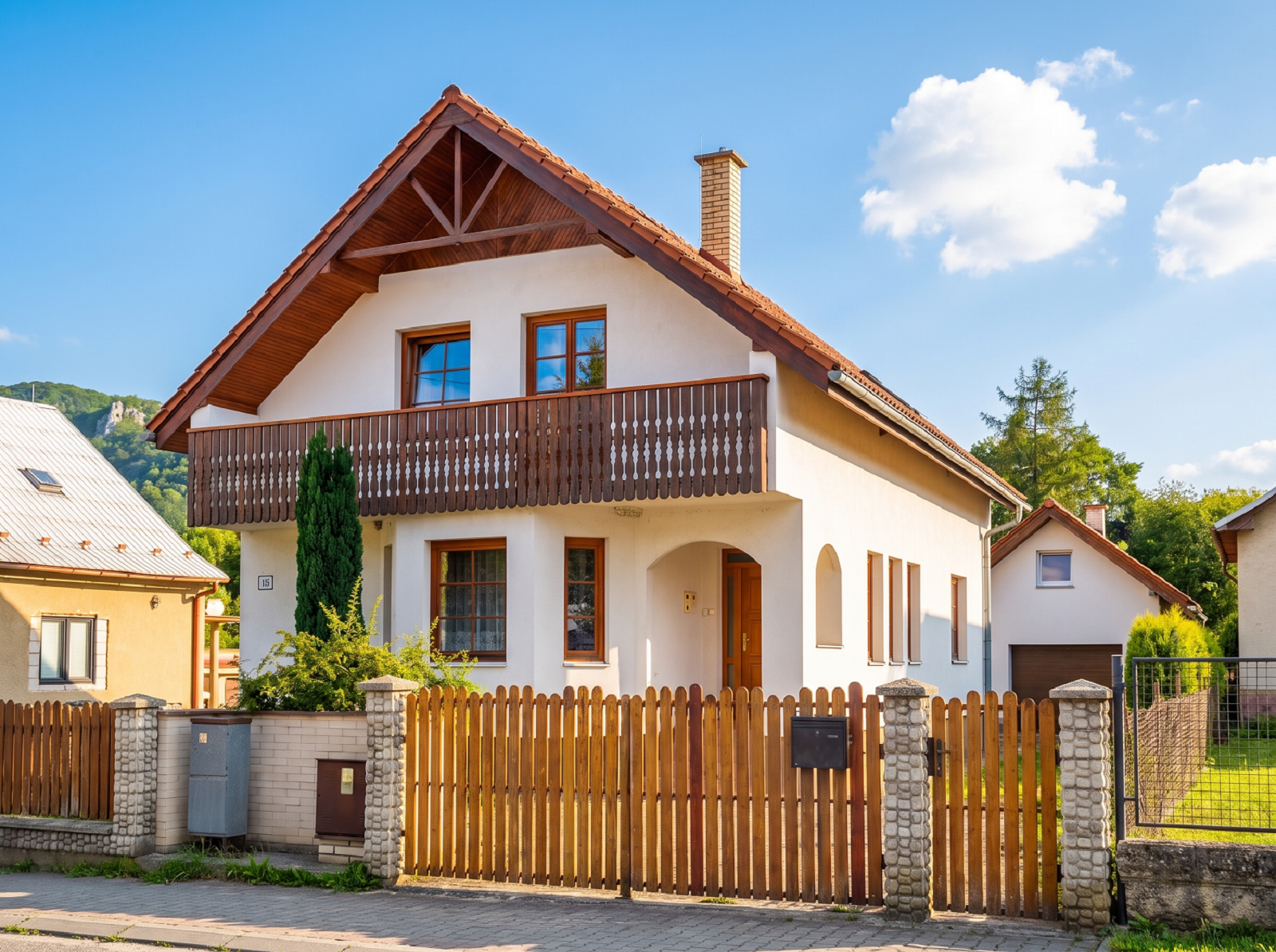 RD v Rajeckých Tepliciach, centrum na pešo, pokoj pri potoku.