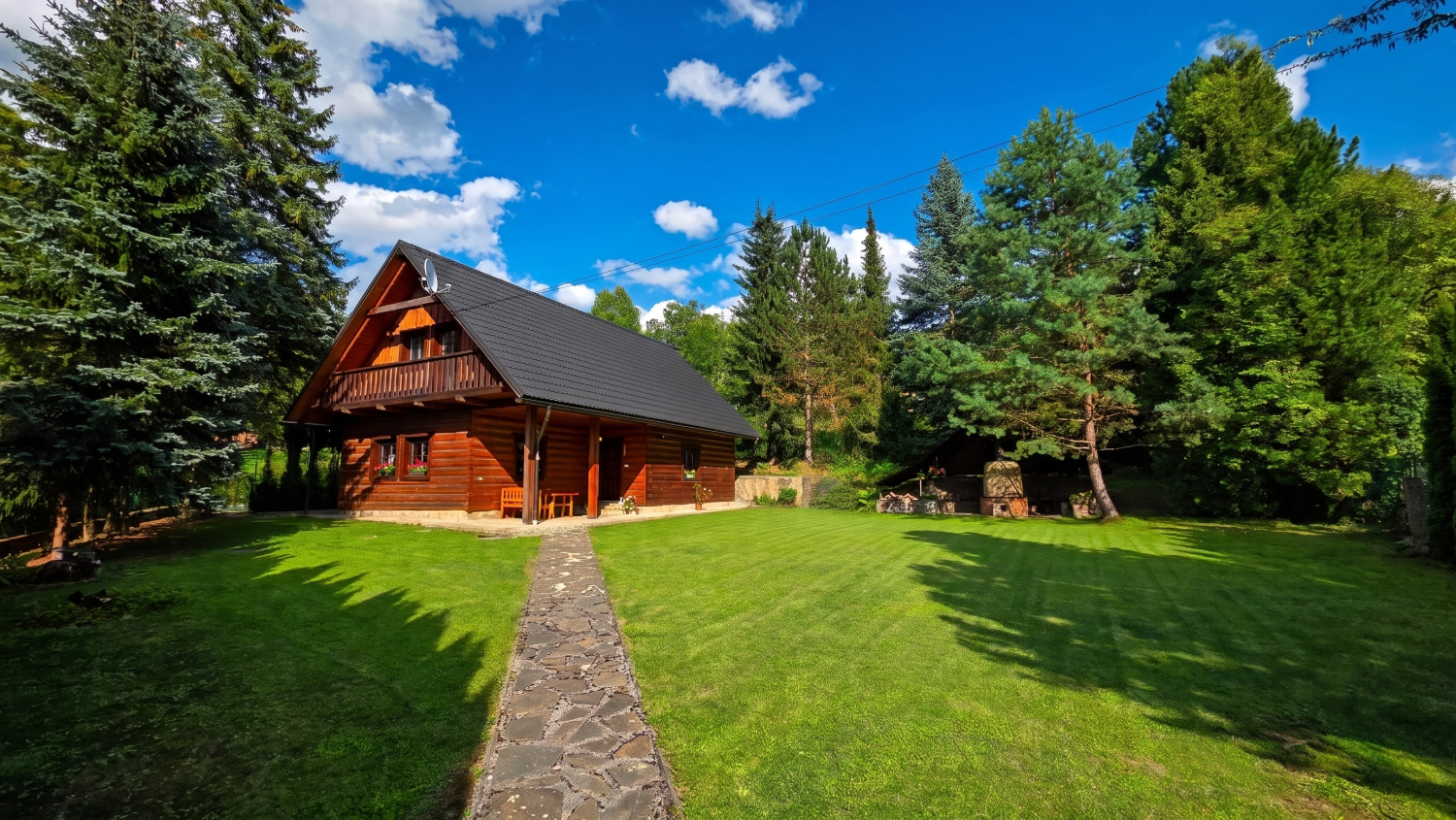 REZERVÁCIA - Celoročná chata pri horskom potoku: sauna, kaďa a altánok s krbom, Belá - Kubíková, Cena: 229.000€